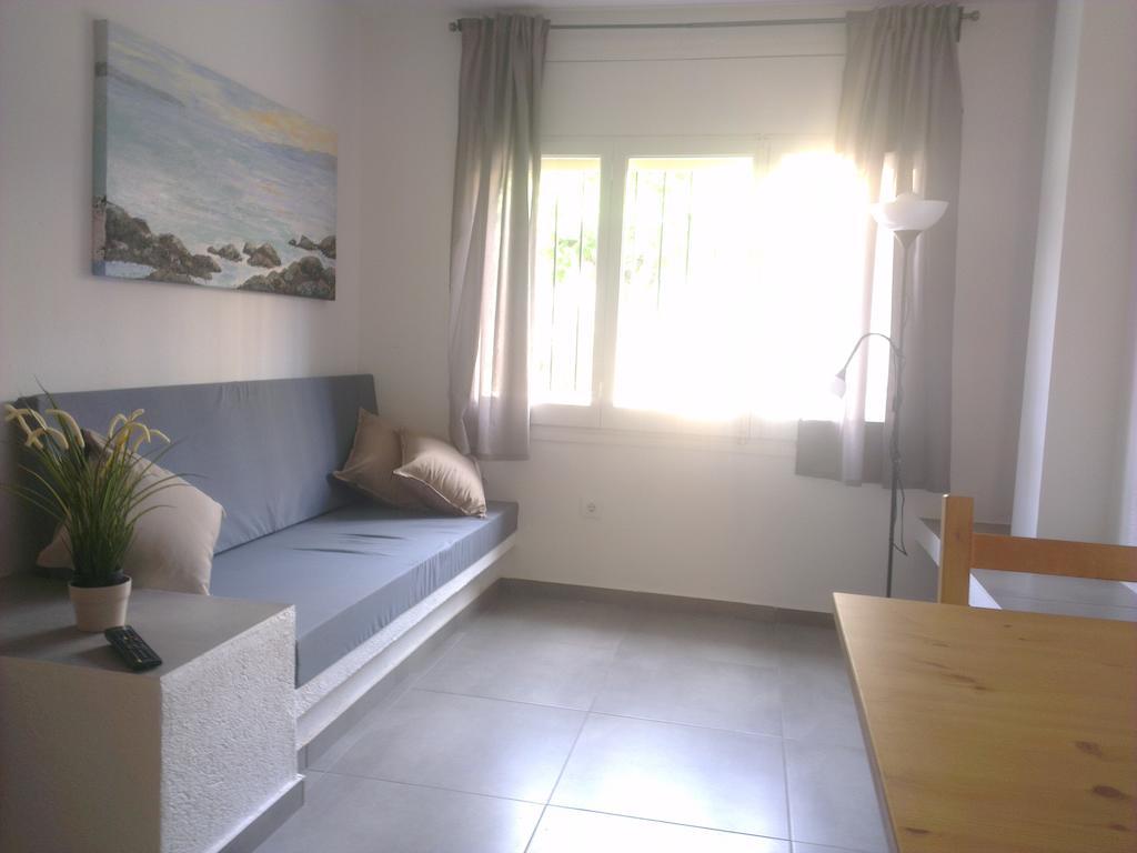 روساس Apartaments La Riera الغرفة الصورة