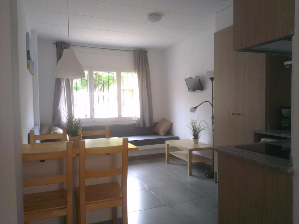 روساس Apartaments La Riera الغرفة الصورة